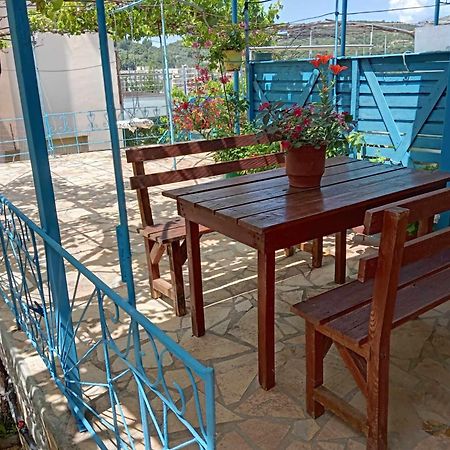 Relaxation Place Hotel Himare Ngoại thất bức ảnh