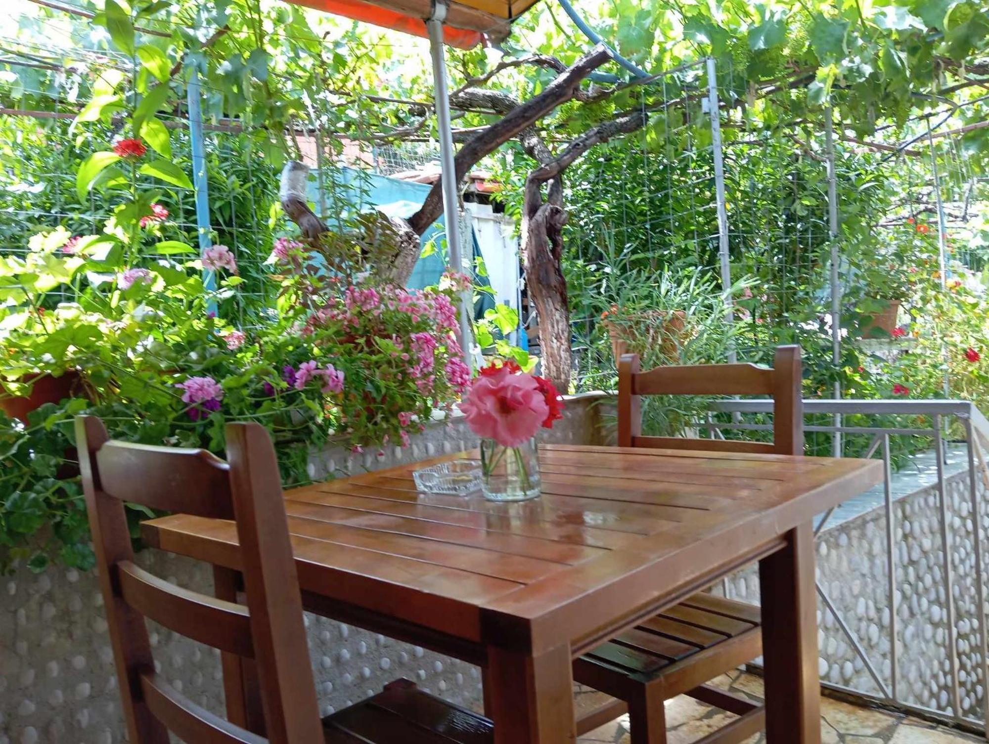 Relaxation Place Hotel Himare Ngoại thất bức ảnh